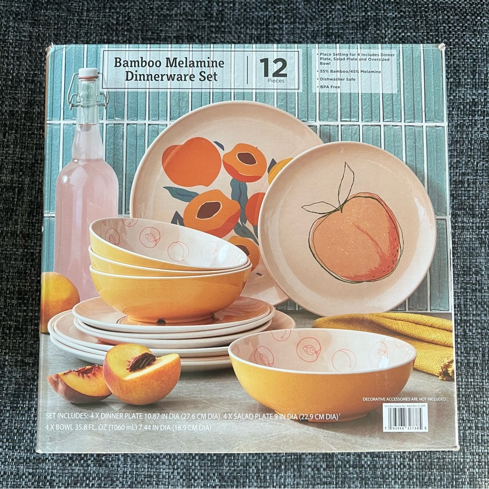 NIB Bamboo Melamine 12 Piece Dinnerware Set